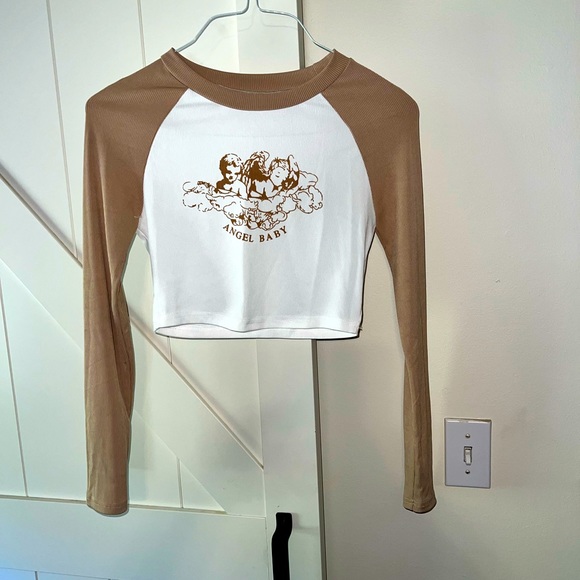 cropped angel baby tee❣️ - Picture 2 of 4